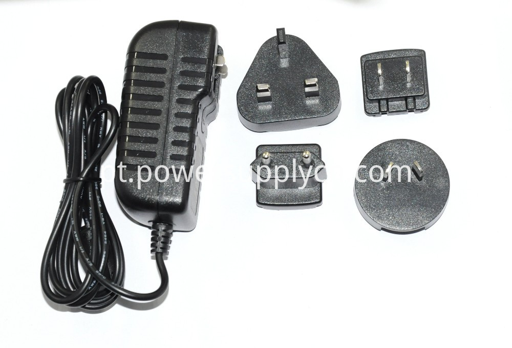 Fonte de alimentação 15v 1a Dc 15v 1a Dc power supply